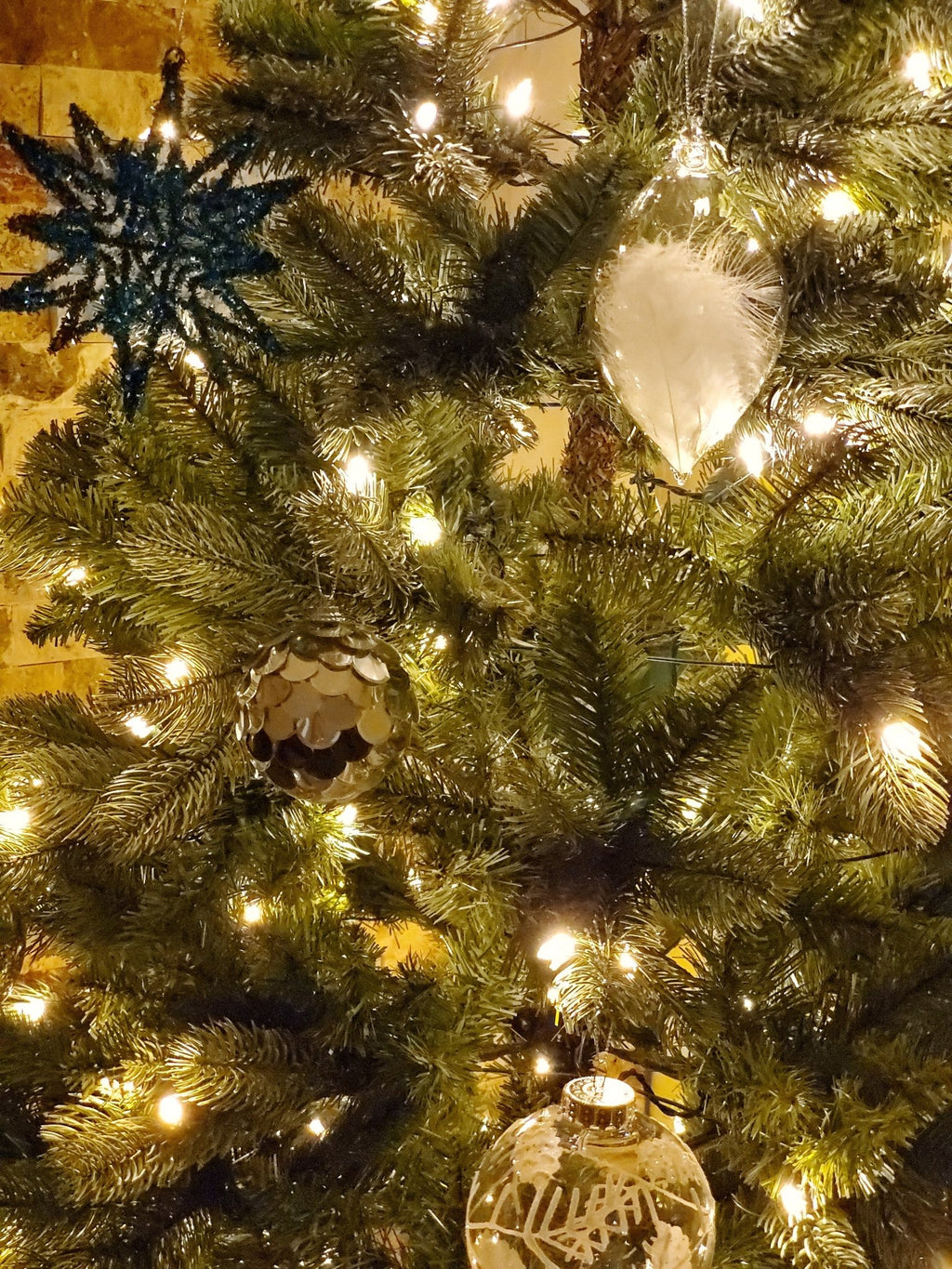 Pre-lit LED Christmas tree with warm white lights